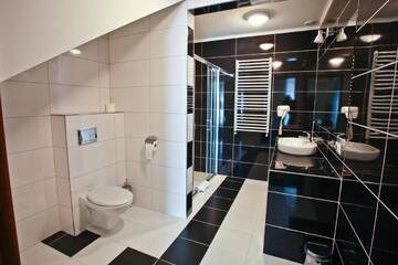 Фото номера Улучшенный номер-студио Отель Hotel Chabrowy Dworek г. Тересин 7