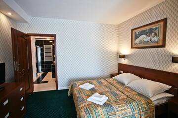 Фото номера Улучшенный номер-студио Отель Hotel Chabrowy Dworek г. Тересин 9